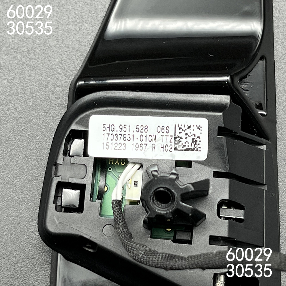 Steering Wheel Frame Paddles F - đánh giá và giá Golf Equipment Logo